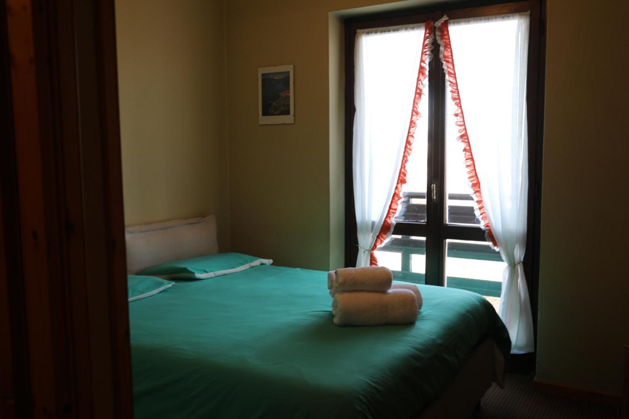 Albergo Casa Della Neve สเตรซา ภายนอก รูปภาพ