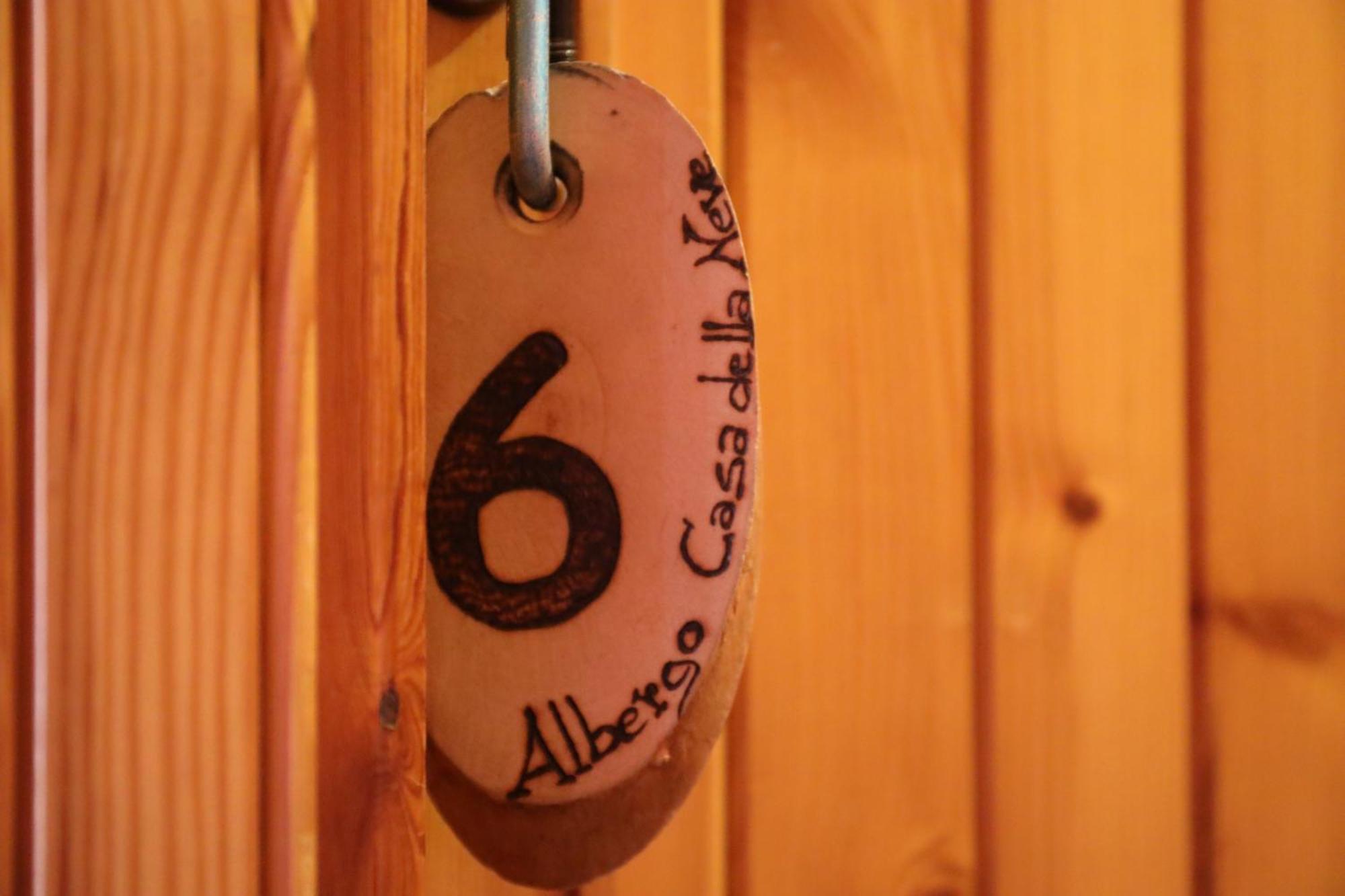 Albergo Casa Della Neve สเตรซา ภายนอก รูปภาพ