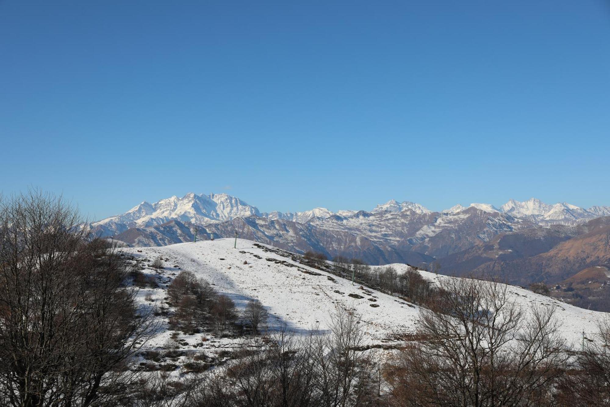 Albergo Casa Della Neve สเตรซา ภายนอก รูปภาพ