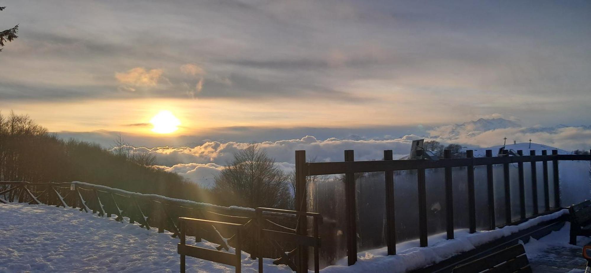 Albergo Casa Della Neve สเตรซา ภายนอก รูปภาพ